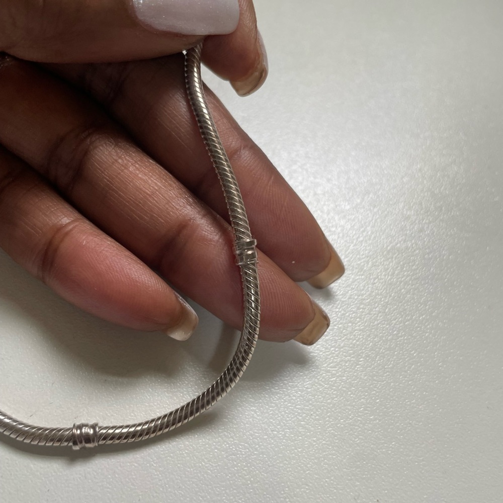 Pandora Moments Barrel Clasp Snake Chain Bracelet - Picture 3 of 7